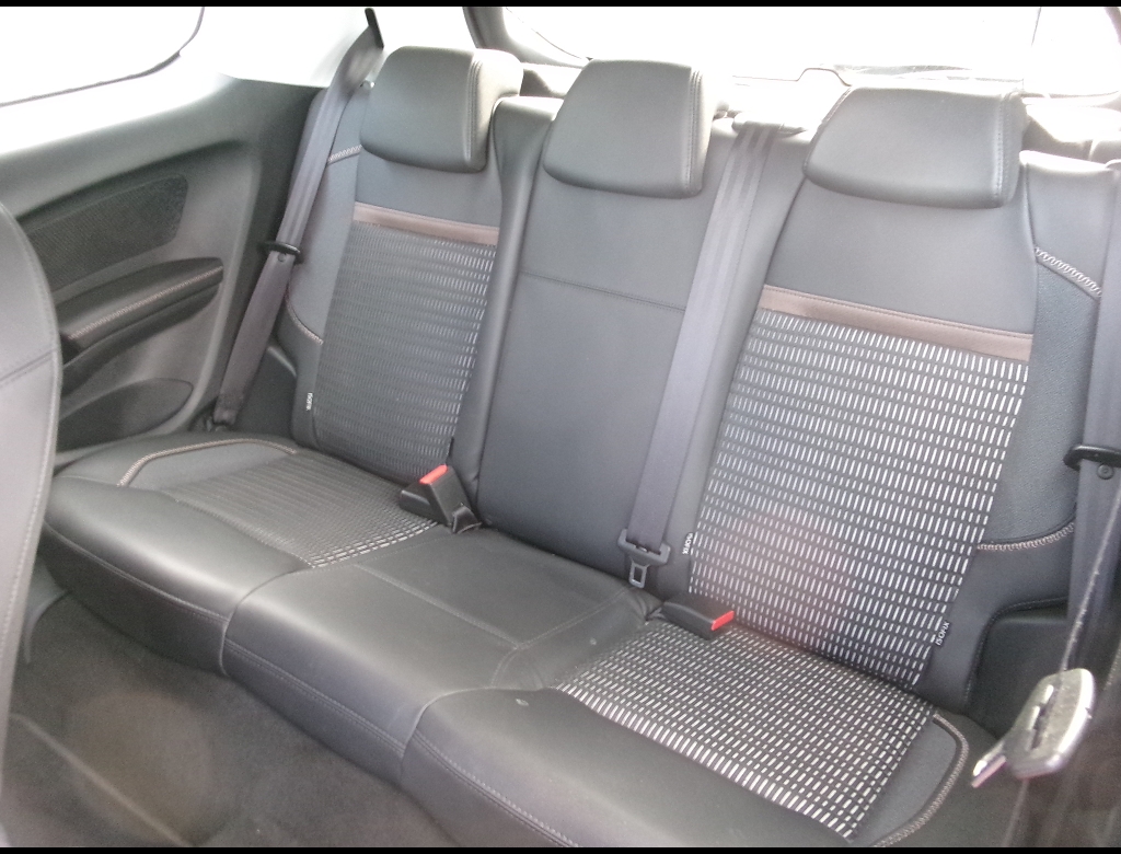 Peugeot 208 - PTECH 110 ALLURE BVM