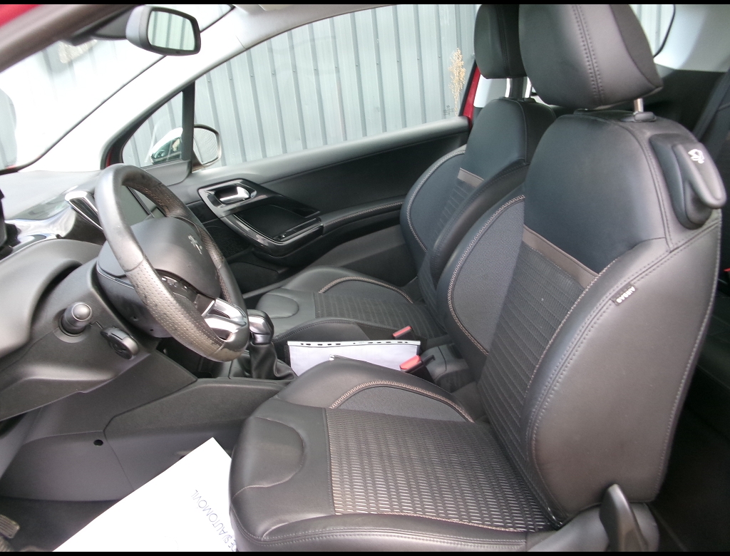Peugeot 208 - PTECH 110 ALLURE BVM
