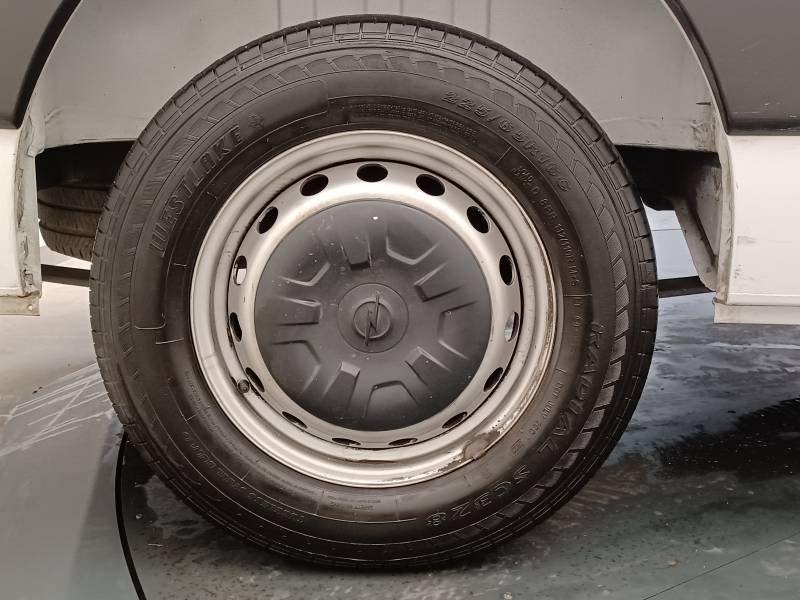 Opel Movano - (30) F3300 L2H2 135 CH BITURBO